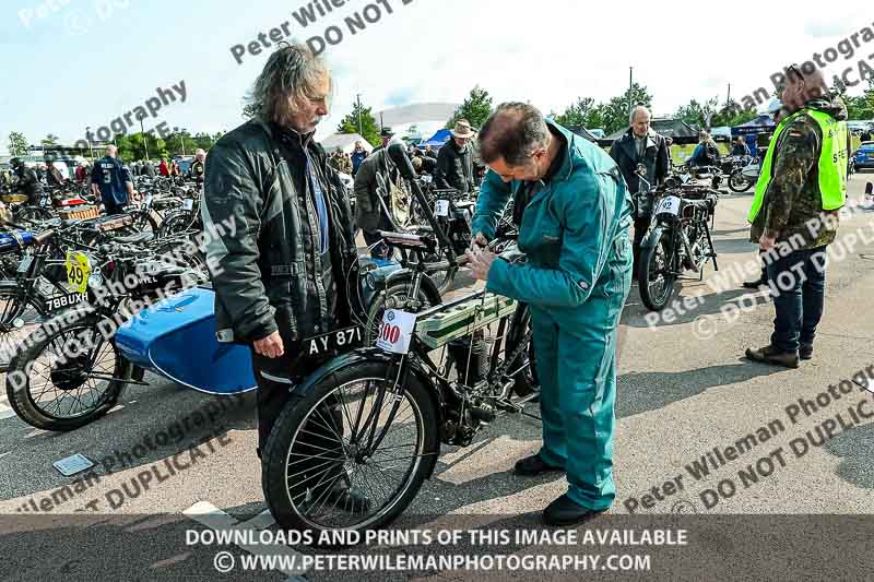 Vintage motorcycle club;eventdigitalimages;no limits trackdays;peter wileman photography;vintage motocycles;vmcc banbury run photographs